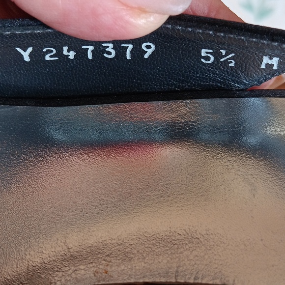 Stuart Weitzman stunning black evening, sling black 51/2. - Picture 6 of 7